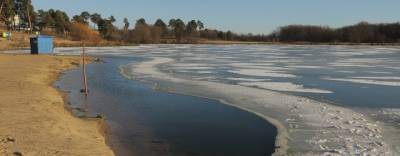 В Дзержинске гражданам запретили выходить на лед на водных объектах