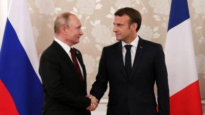 Кремль ждет от Парижа объяснений об утечке беседы Путина и Макрона