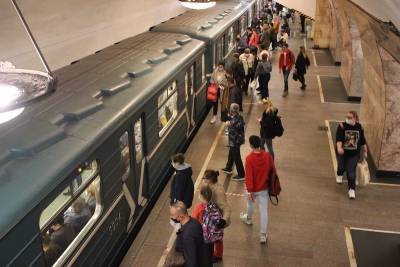 Стал известен график работы московского метро в новогоднюю ночь