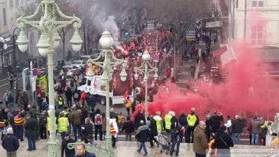 "Правозащитники" молчат о протестах во Франции под страхом "Белого Хозяина"