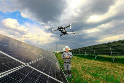 Умные дроны на солнечных электростанциях: инновационная проверка солнечных панелей от ДТЭК ВИЭ
