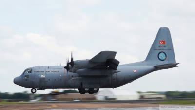 Четыре военно-транспортных самолета из Турции приземлились в Ливии