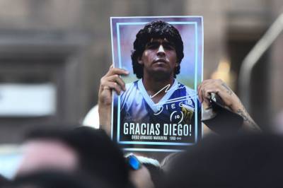 Карточка Марадоны в FIFA 21 выросла в цене после его смерти