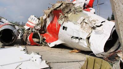 Россия запросила у Польши помощь в расследовании дела об авиакатастрофе под Смоленском