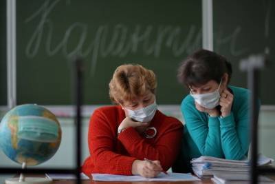 В Белгородской области с 1 декабря учителям поднимут зарплату
