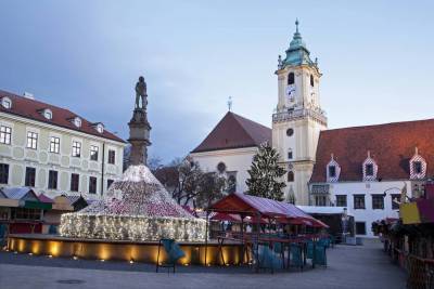 Что попробовать и посмотреть на рождественском базаре в Братиславе?