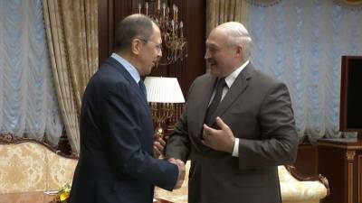 Лавров договорился с Лукашенко о совместной защите России и Беларуси от демократии