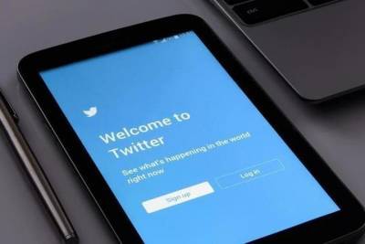 Twitter не оплатила 4 млн рублей штрафа российским властям