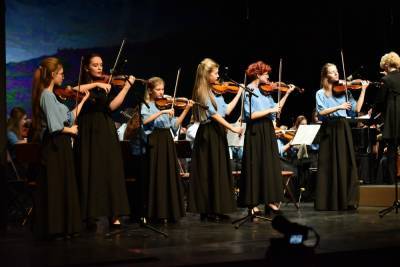 Сахалинский детский симфонический оркестр выступил в Чехов-центре