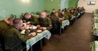 Глава продслужбы воинской части в Бурятии наворовал еды на 600 тыс.