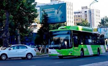 Власти Ташкента пообещали сократить время ожидания автобусов на остановках до 3-5 минут