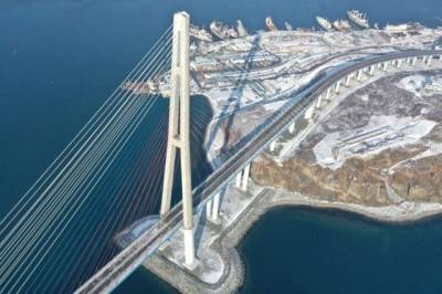 Обледенение моста на острове Русский названо уникальным
