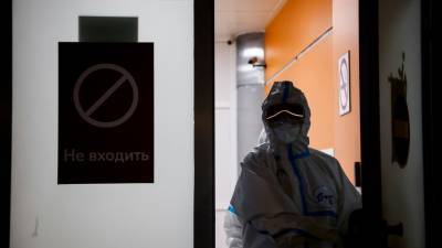 За сутки в России умерли почти 500 пациентов с коронавирусом