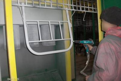 Заключённые собрали кровати для больницы Петрозаводска