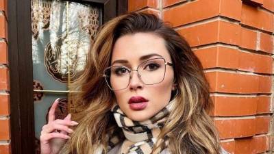 «Переехала»: дочь Анастасии Заворотнюк показала новую квартиру в Москве — видео