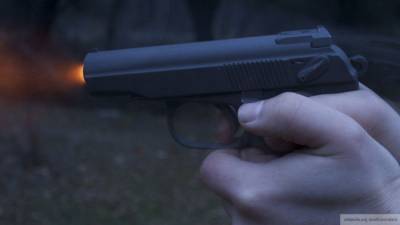 Учитель оборонялся от учеников пистолетом в школе Нальчика