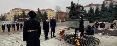 Посол Японии почтил память воинов на брянской «Партизанской поляне»