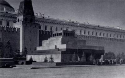 Что Гитлер планировал сделать с мумией Ленина после захвата Москвы