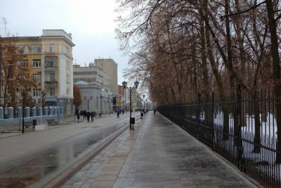 Саратовские тротуары в понедельник превратятся в ледяной панцирь