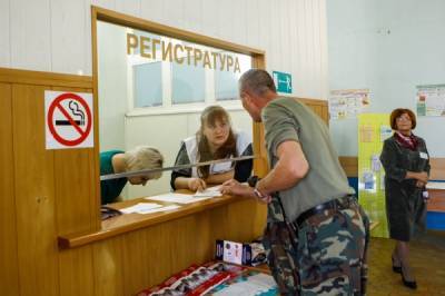 "Закончились!": депутат Госдумы рассказал, как заболел коронавирусом, а ему не выдали лекарства