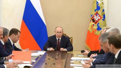 Путин обсудил с членами Совбеза РФ киберпреступность и ситуацию в Карабахе