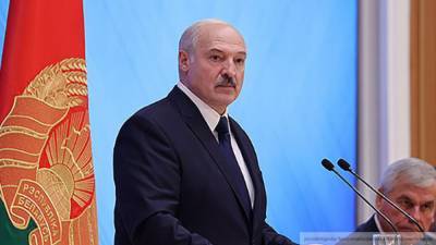 Лукашенко назвал COVID-19 видом политического давления