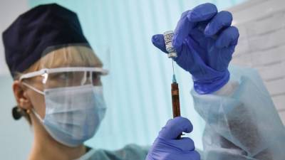 Ученые Крыма и Саратова объединят усилия в создании вакцины от COVID