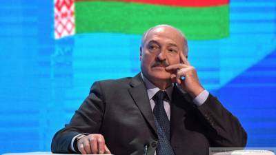 Лукашенко рассказал о виде политического давления через коронавирус