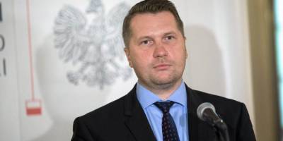 "Хуже, чем в СССР": польский министр возмутился уровнем морали в Европе
