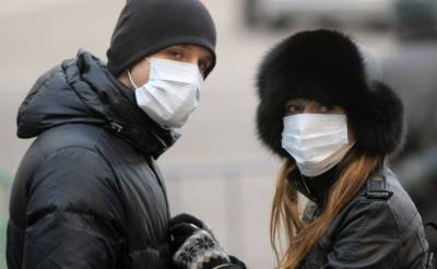 В полиции рассказали, почему задержали петрозаводчанку без маски на пустой остановке: теперь такие штрафы грозят всем