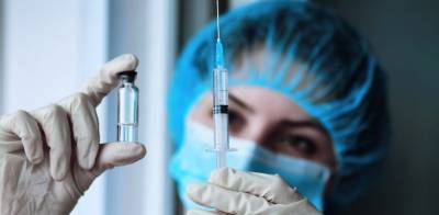 Венгрия получила образцы российской вакцины от COVID-19
