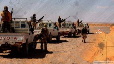 Боевики ПНС Ливии перебрасывают артиллерию в район города Сирт