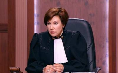 Юрист Елена Дмитриева, которая играла роль судьи в телепередаче «Час суда», признана виновной в мошенничестве