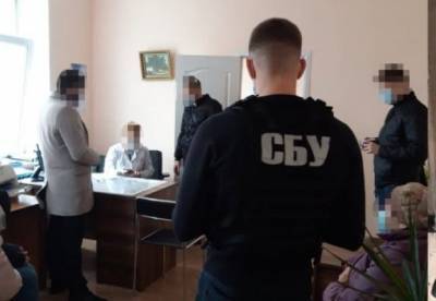В Киеве двое медиков "погорели" на вымогательстве взятки за присвоение группы инвалидности