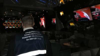 В Петербурге Роспотребнадзор приостановил работу трех баров, нарушивших запрет на работу ночью