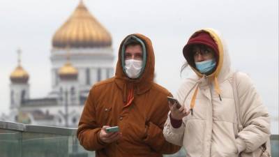 Мурашко назвал возможные сроки окончания пандемии в России