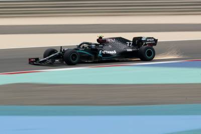 Хэмилтон показал лучшее время во второй тренировке Гран-при Бахрейна: все результаты