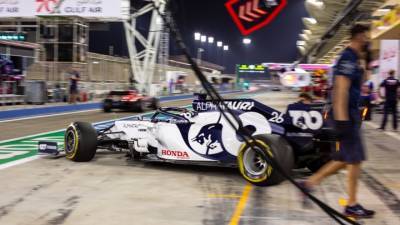 Квят стал девятым во второй практике Гран-При Бахрейна