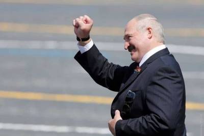 Лукашенко пообещал уйти в отставку после принятия новой Конституции