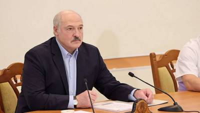 Лукашенко: С новой Конституцией я президентом работать не буду