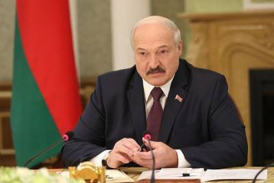Лукашенко назвал Тихановскую лохушкой