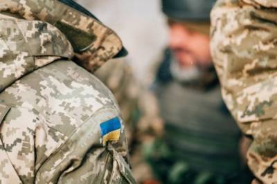 В Донецкой области военный избил, поджег и обокрал сослуживца