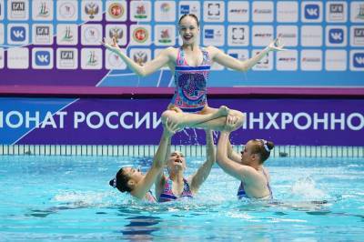Юные ростовчанки успешно выступили на чемпионате России по синхронному плаванию