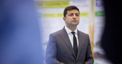 Зеленский призвал Раду как можно скорее рассмотреть законопроекты по выходу из конституционного кризиса