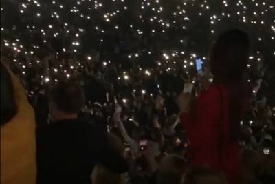 Концерт Басты в Петербурге на фоне пандемии собрал тысячи человек