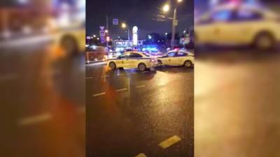 Шесть автомобилей ДПС вели погоню за нарушителем в Петербурге