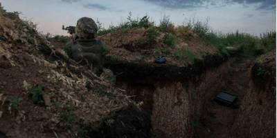 Российские оккупанты шесть раз обстреляли украинские позиции на Донбассе — ООС