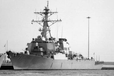 Эсминец ВМС США USS Ross вторгся в российские воды возле Калининграда
