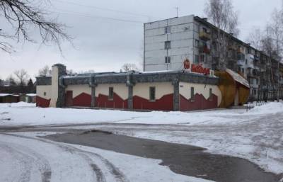 В Тверской области фекалии из затопленного подвала жилого дома откачали прямо во двор