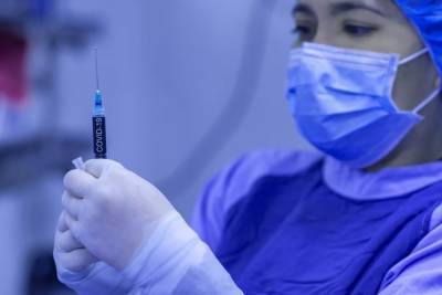 Онищенко выступил против поголовной вакцинации от коронавируса
